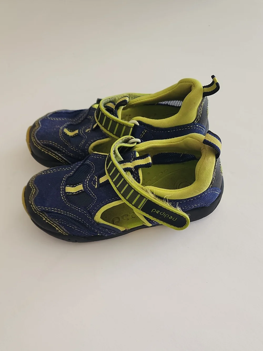 Pediped Shoes 26 ( 9- 9.5) toddler boy Summer Camp Closed Toe